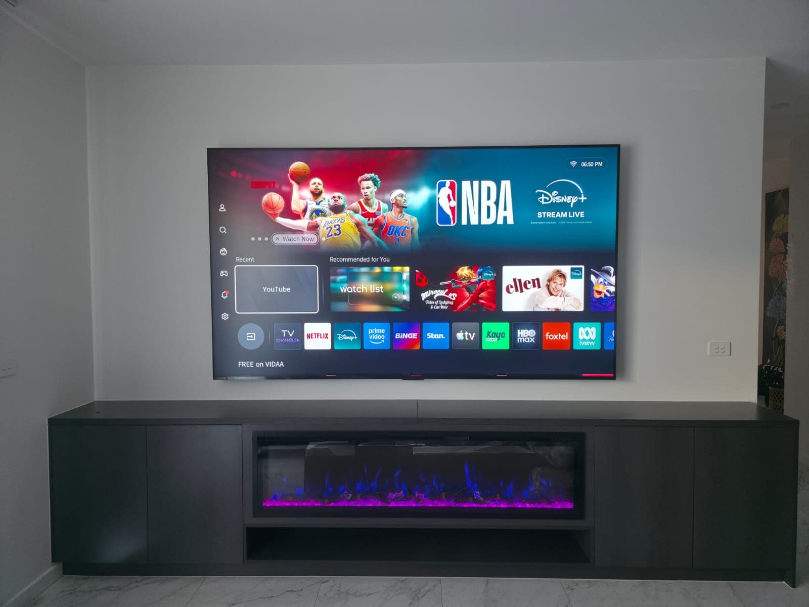 Finished TV mounting with clean wall finish