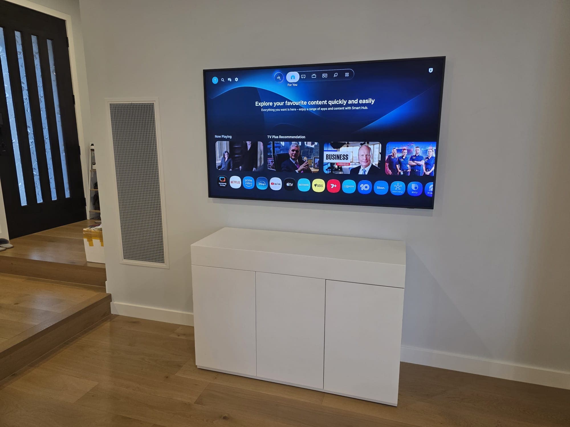 Samsung Smart Hub with Australian streaming services